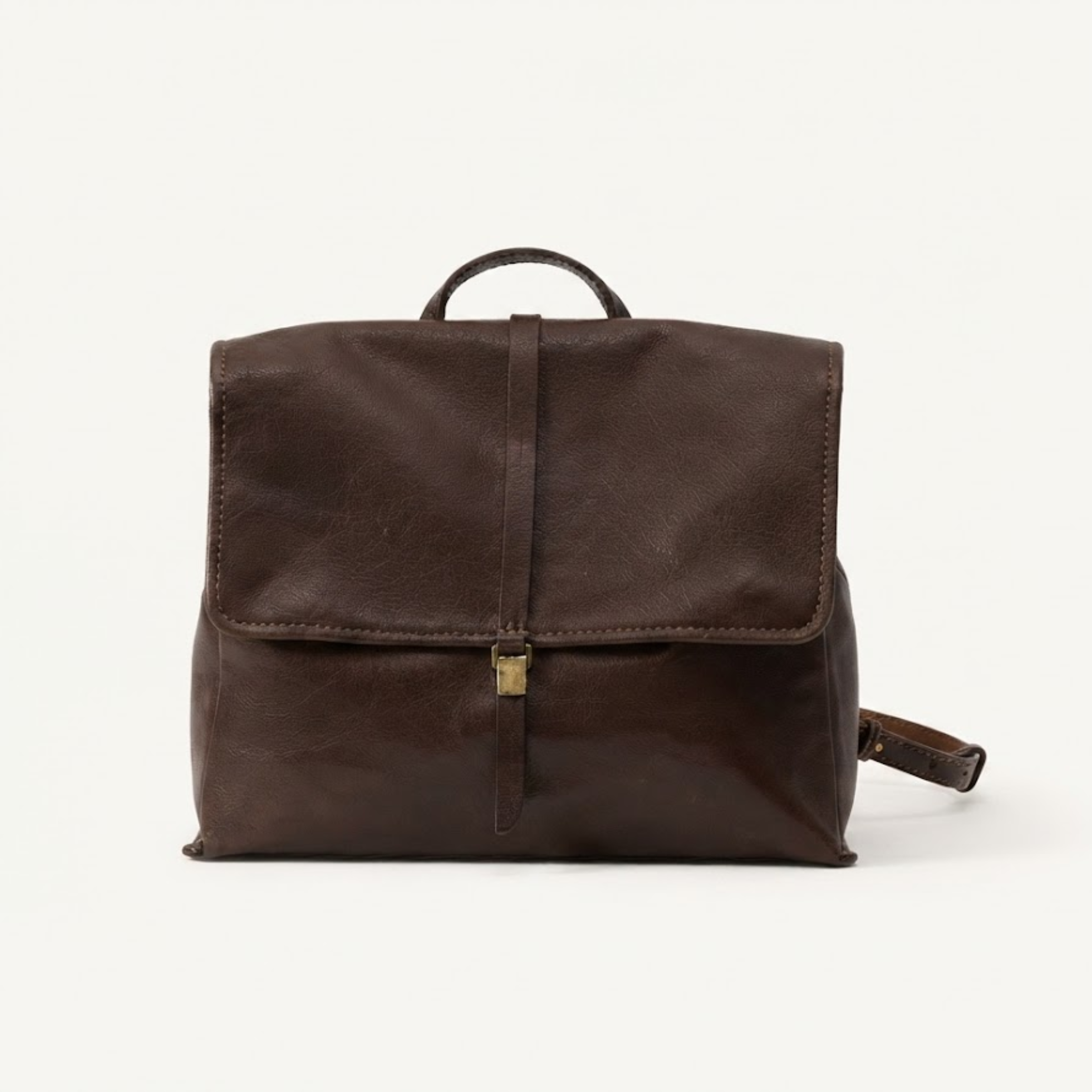 Sac à dos à rabat classique en cuir noir Morgana