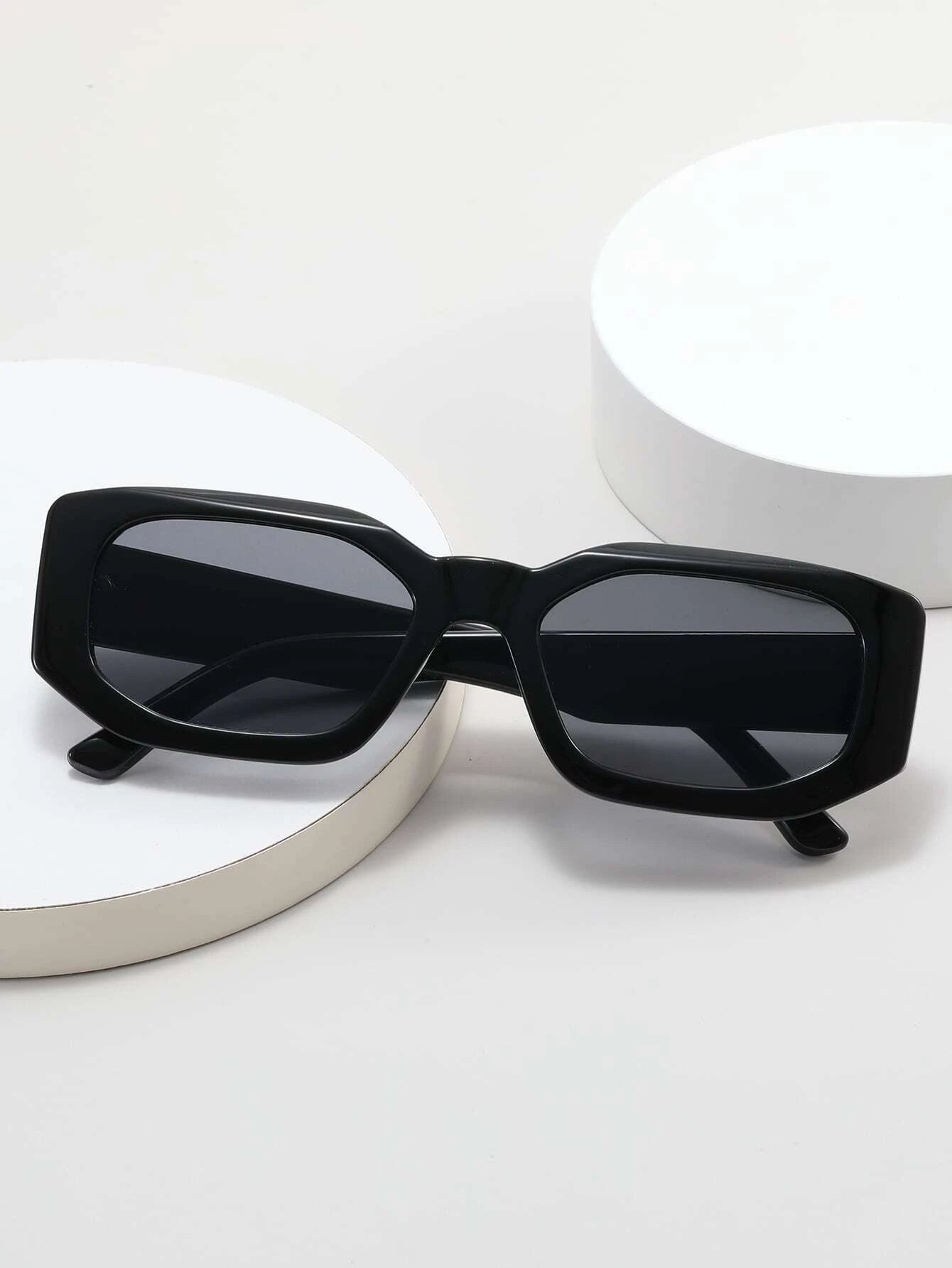 Geometric Frame Fashion Glasses