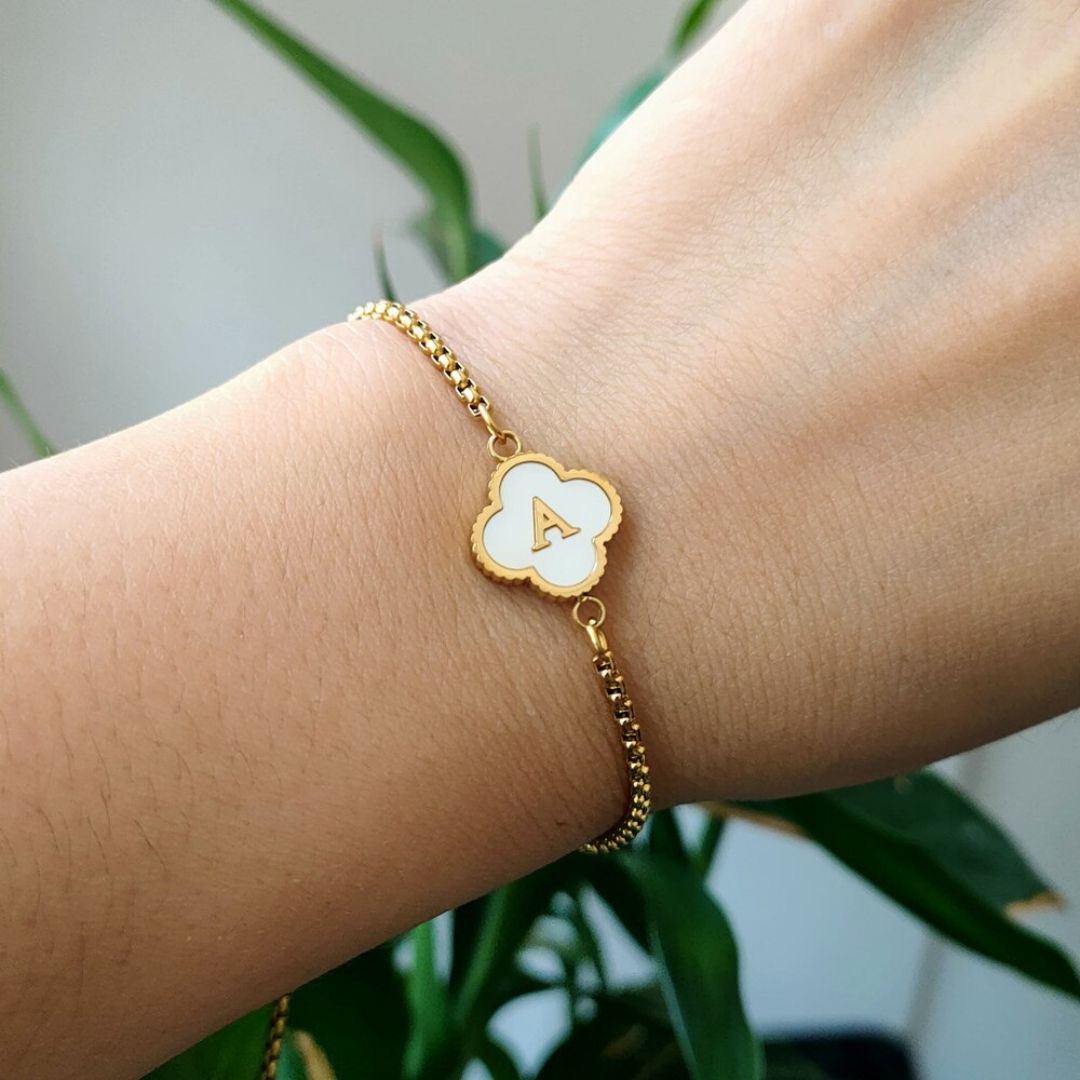 Personalized Clover Initial Bracelet with Adjustable Chain