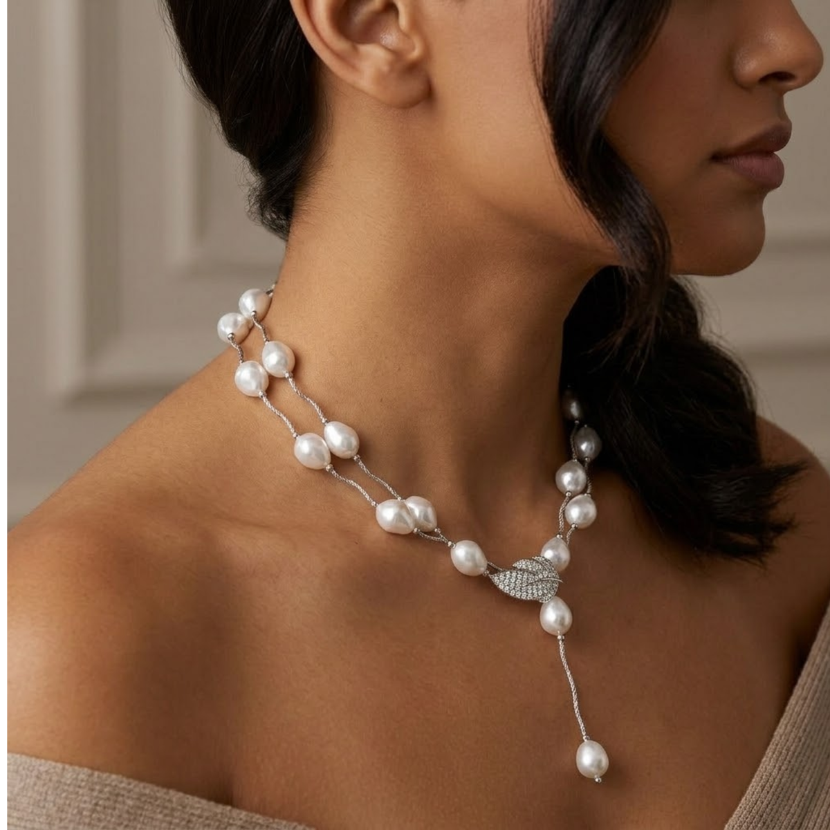 Collana Fiorielle con perle Keshi bianche Edison