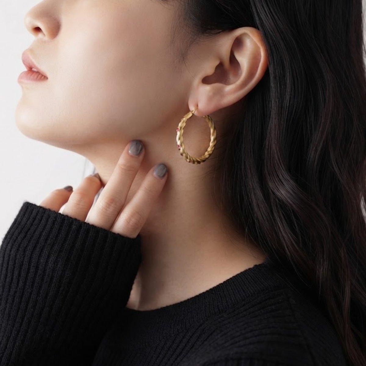Roselyne Hoop Earrings