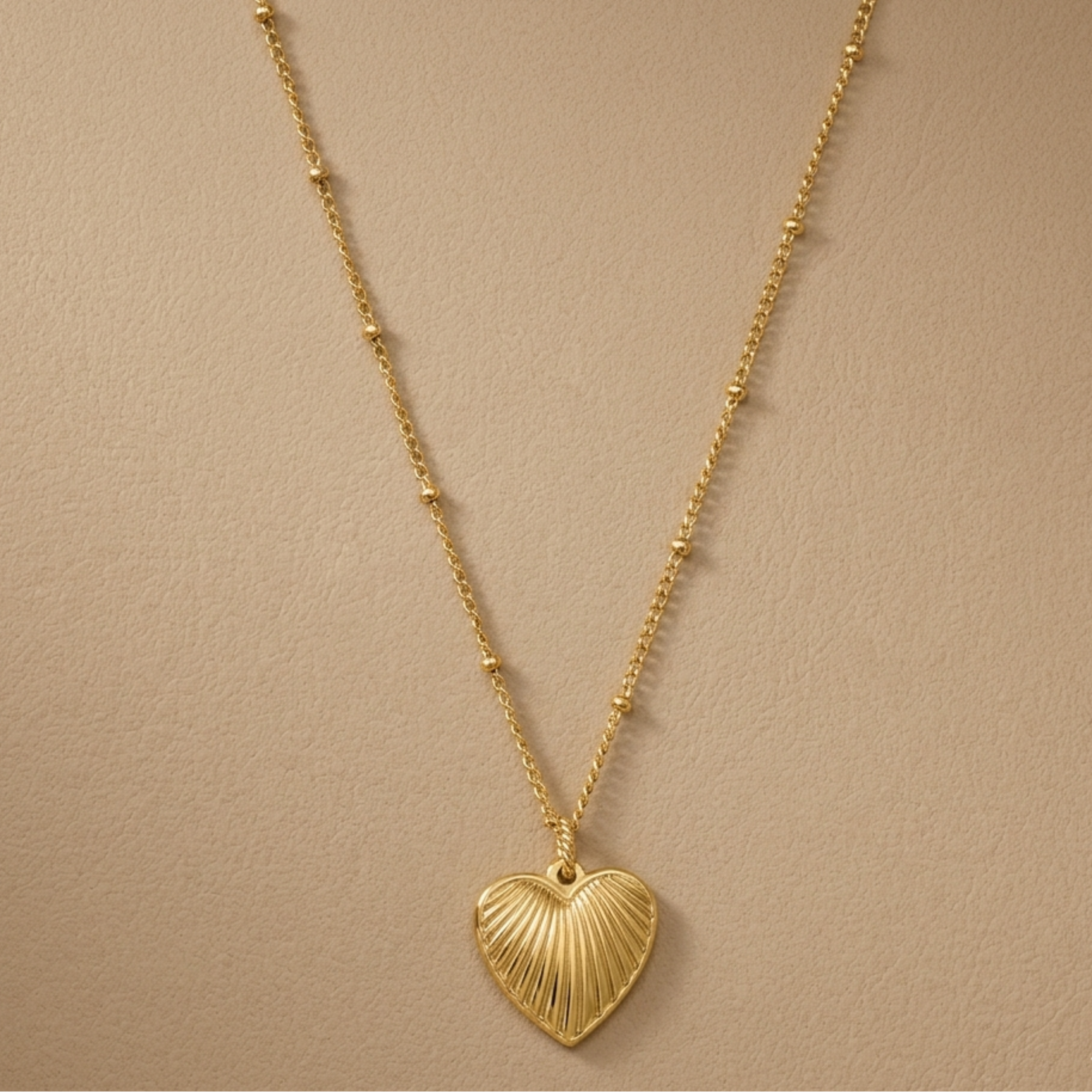 Illuminé Heart Necklace
