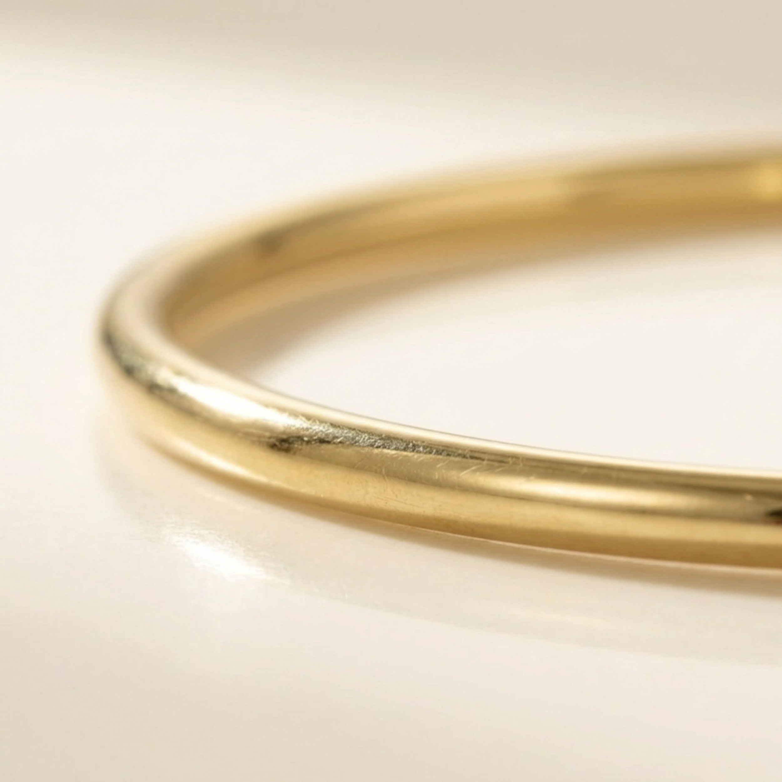 Sabina Classic Round Bangle