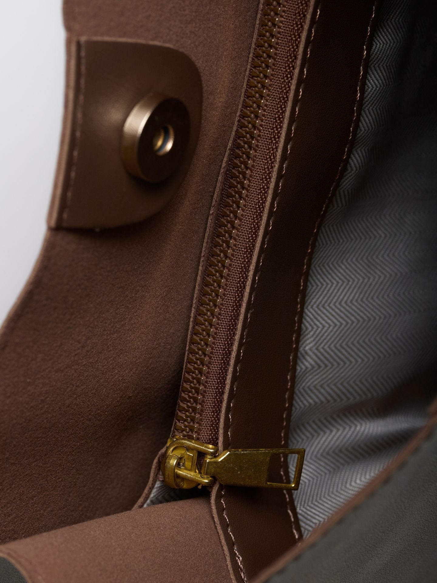 Arya Daily Chic Vegan Leather Shoulder Bag