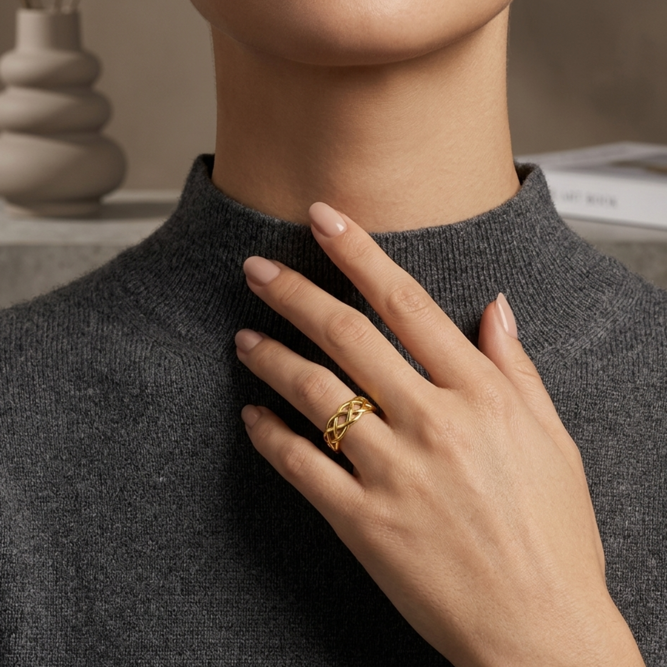 Reynia Interlace Gold Ring