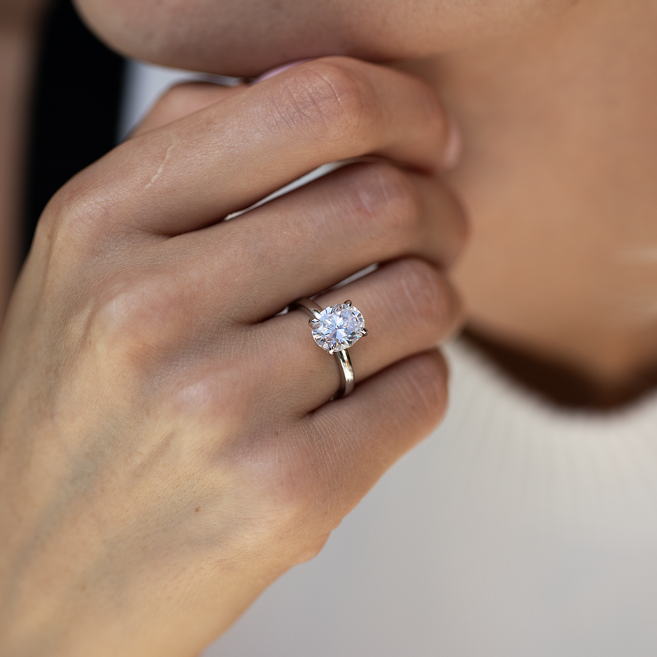 Lustrous Moissanite Elegance Ring