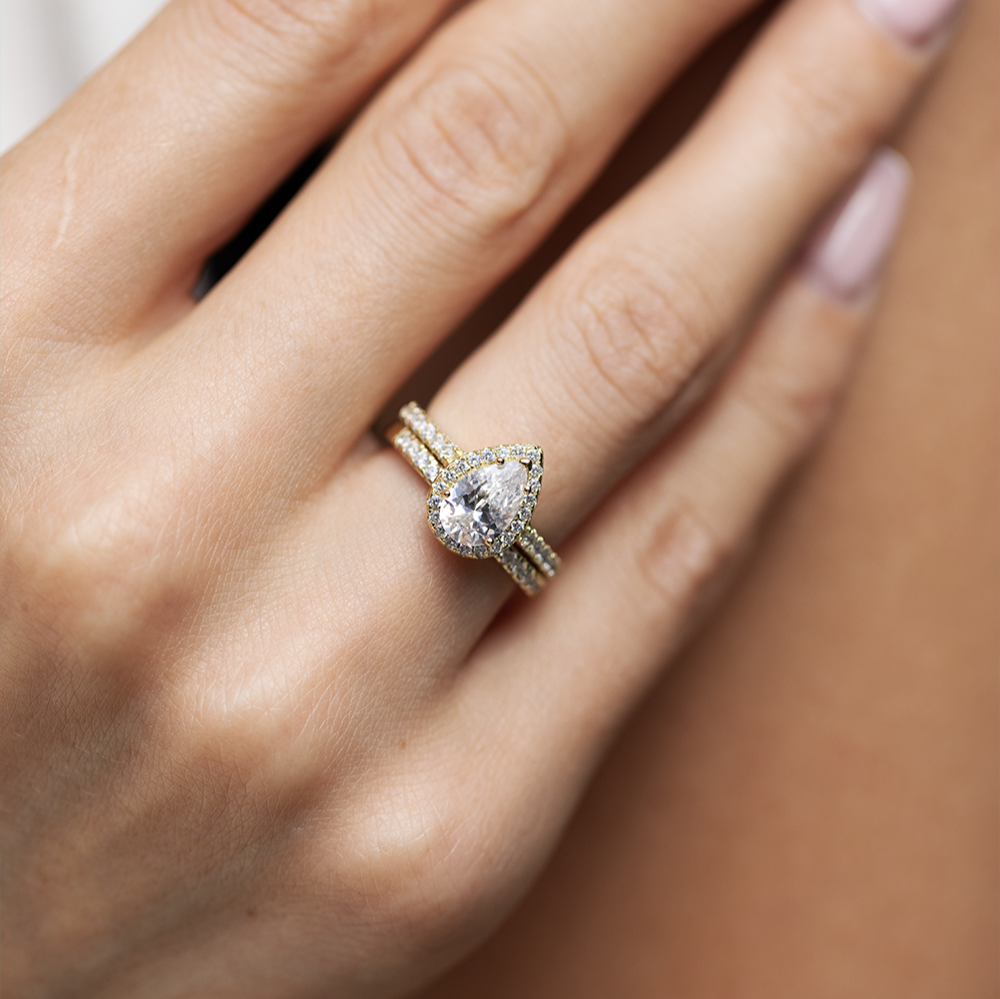 Isabella Moissanite Gold Ring