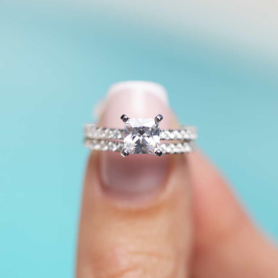 Luminous Promise Moissanite Engagement Ring Set
