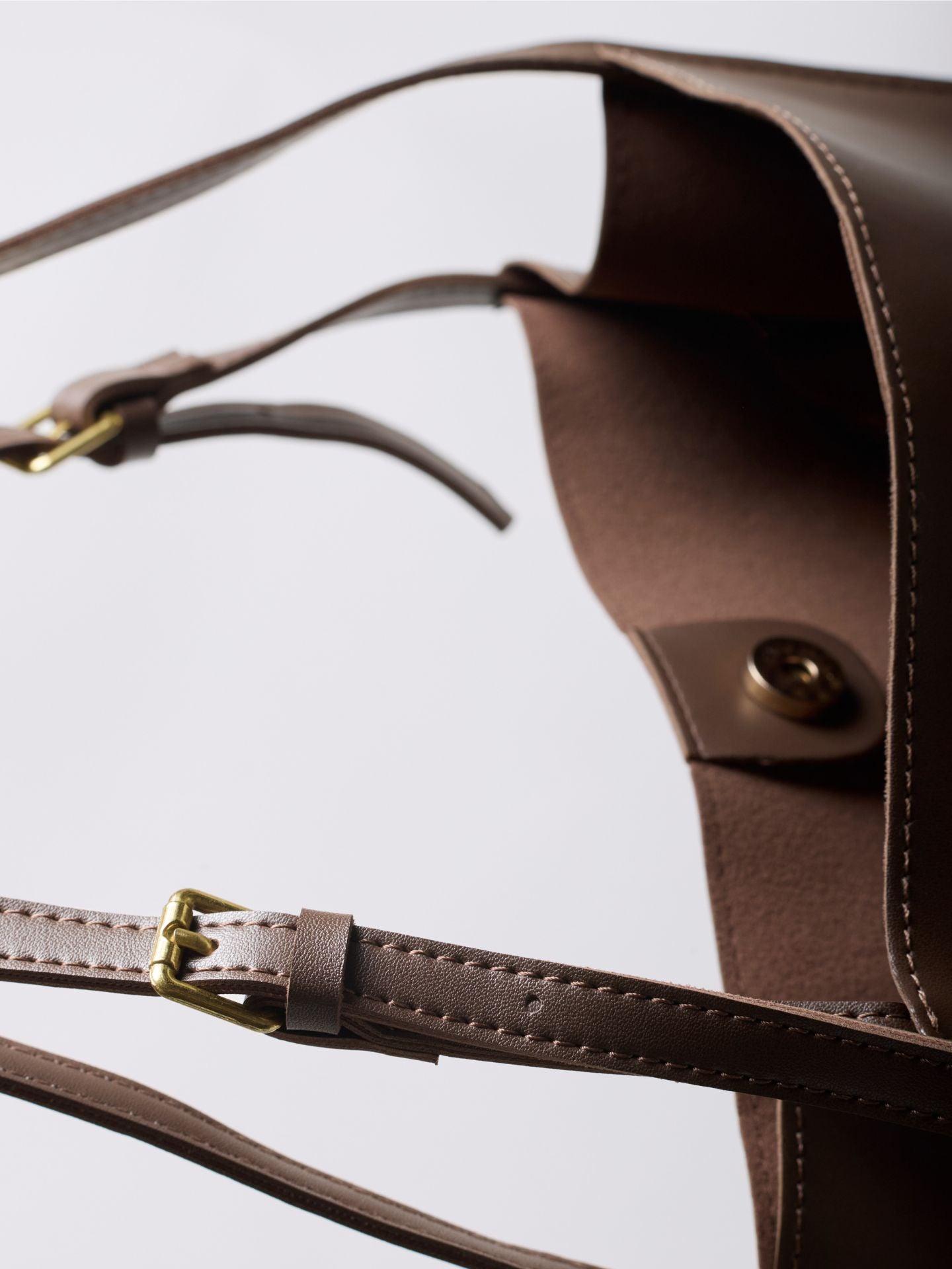 Arya Daily Chic Vegan Leather Shoulder Bag