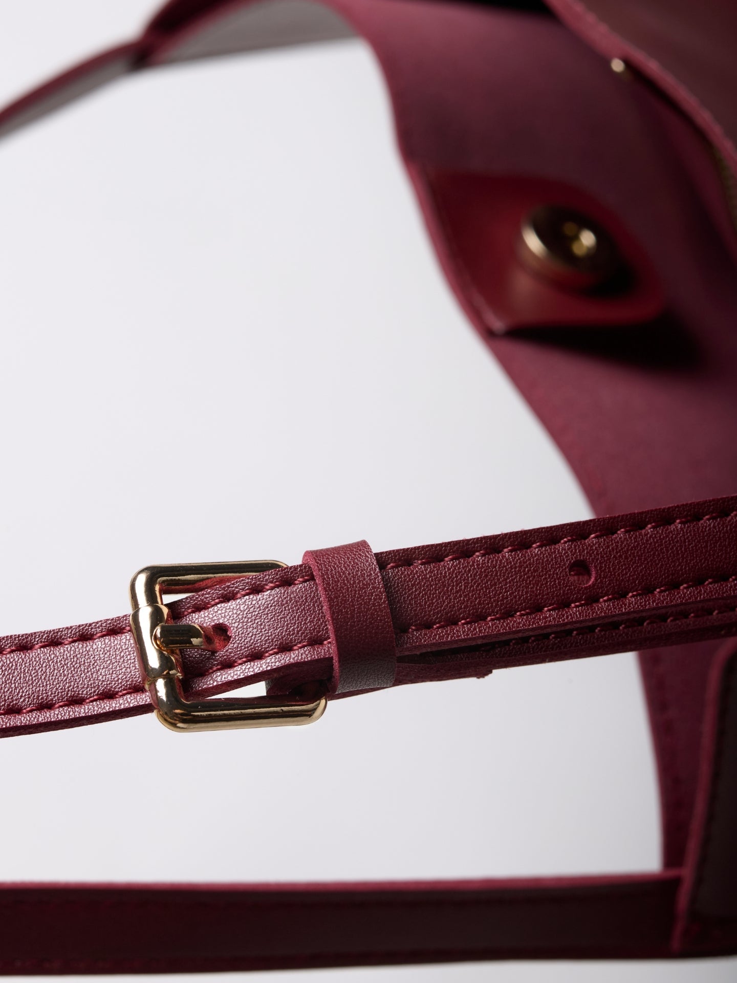 Arya Daily Chic Vegan Leather Shoulder Bag