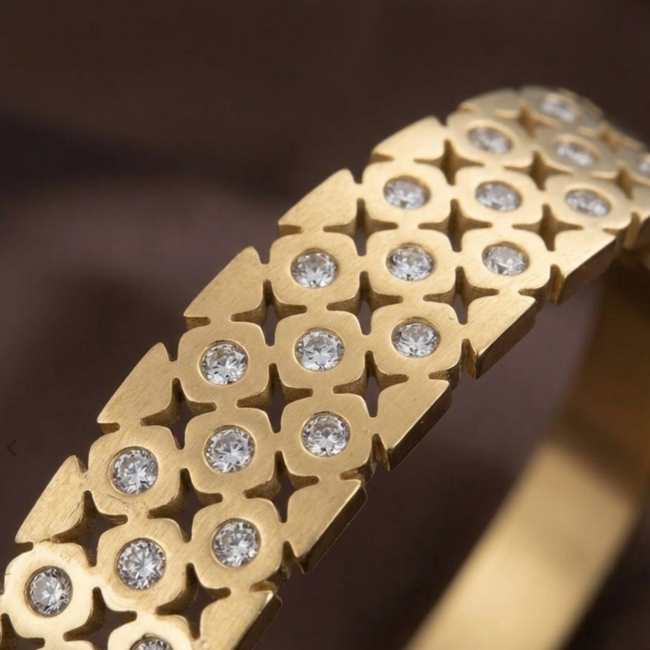 Mariselle Celestial Shine Bangle