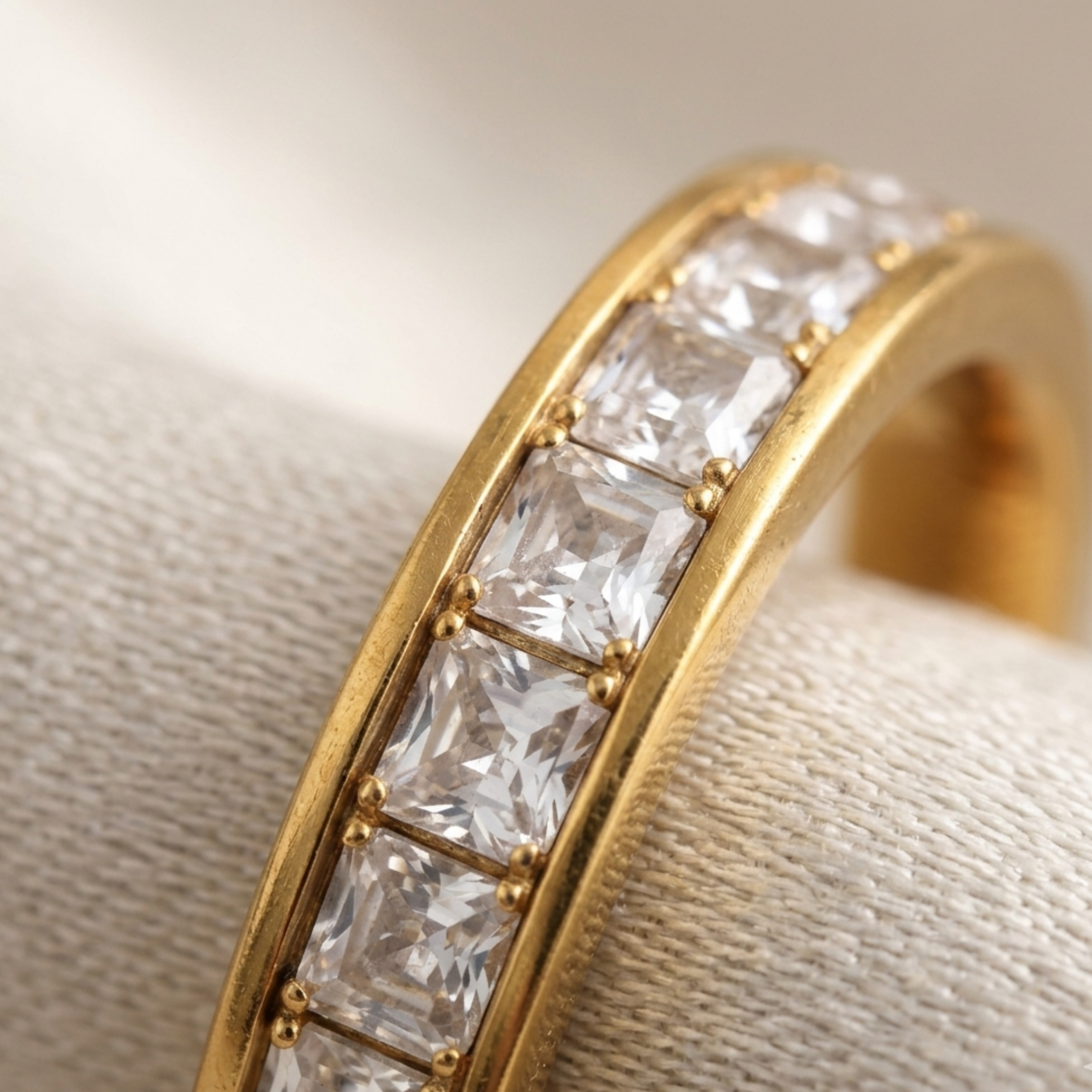 Katarina Radiance Crystal Band Ring