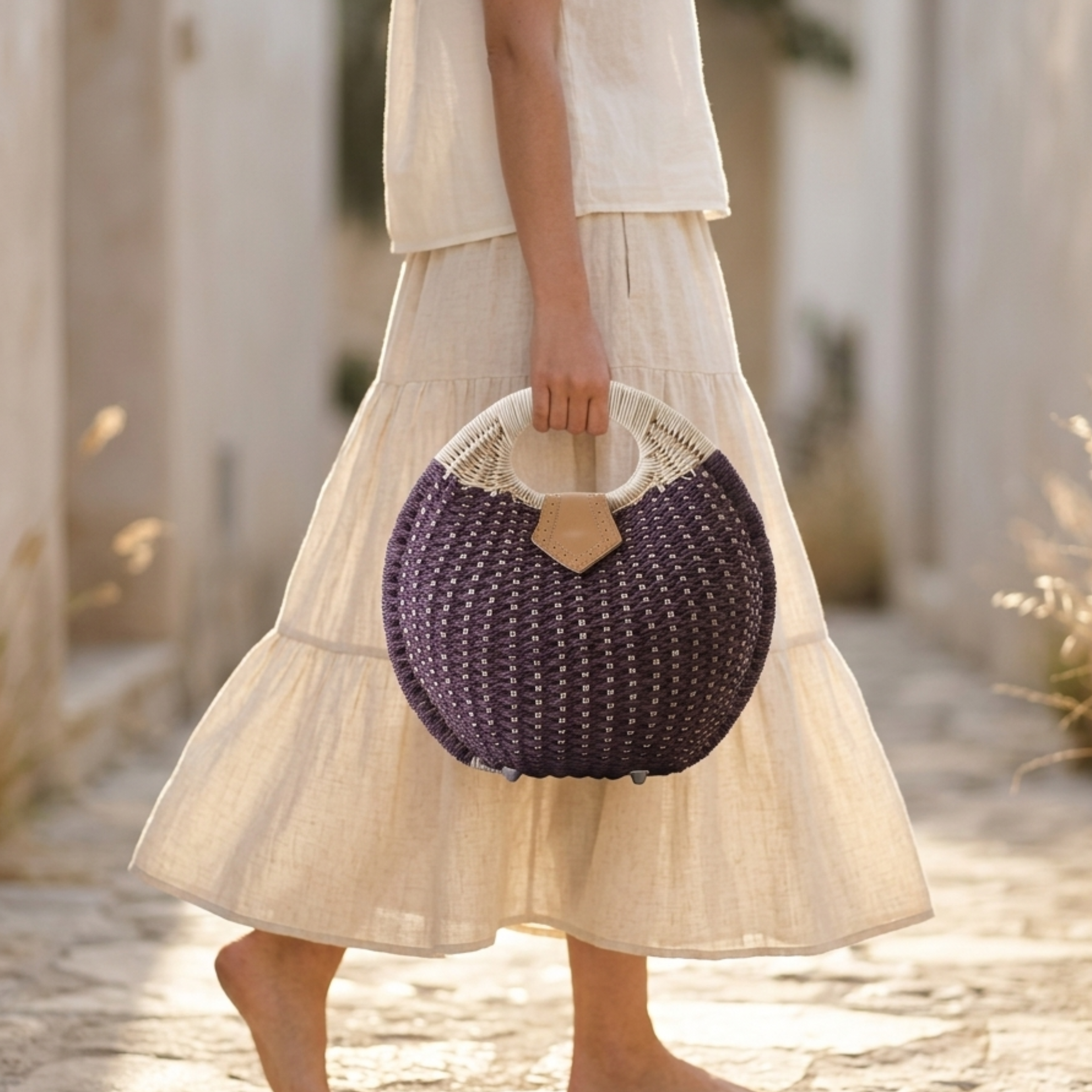 Handwoven Rattan Shell Round Handbag - Sustainable Bag