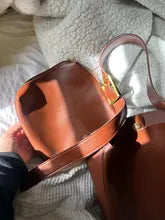 Luxury Handbag for Women – Durable PU Leather with Adjustable Strap
