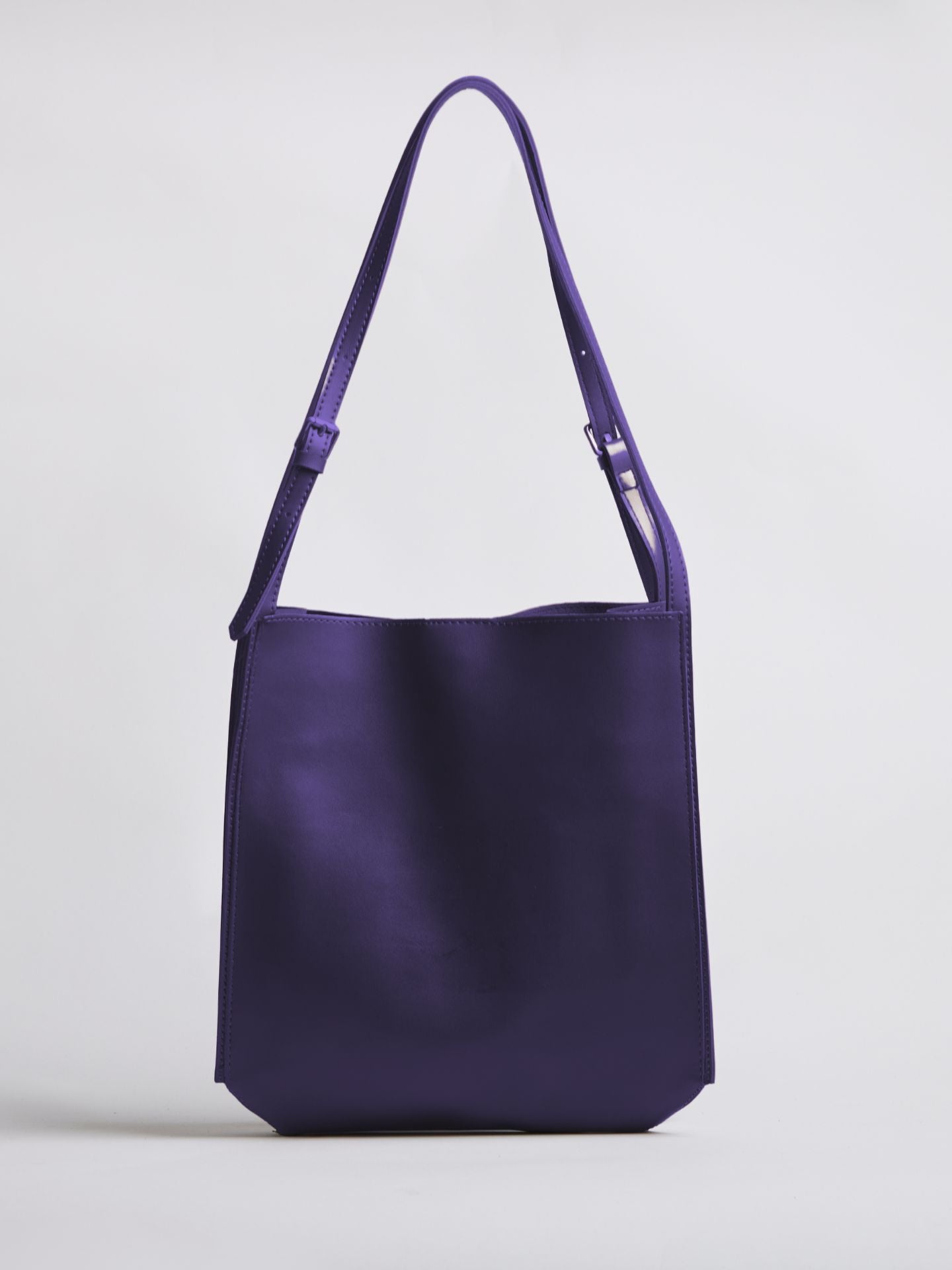 Arya Daily Chic Vegan Leather Shoulder Bag