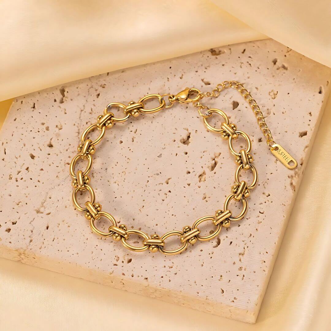 18K Gold Plated Oval Link Bracelet – Bold & Elegant Chain Jewelry