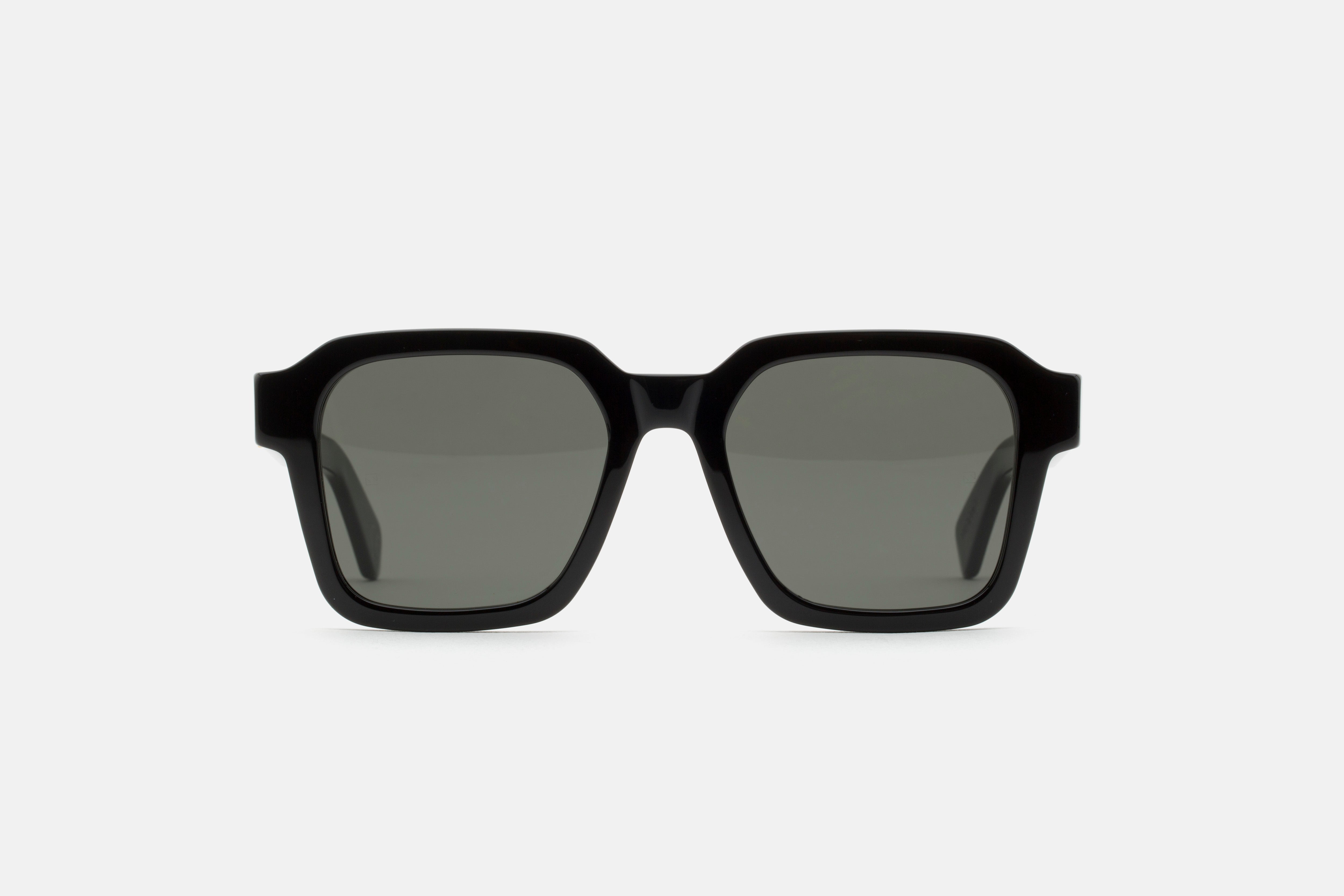Vasto Black Oversized Square Sunglasses
