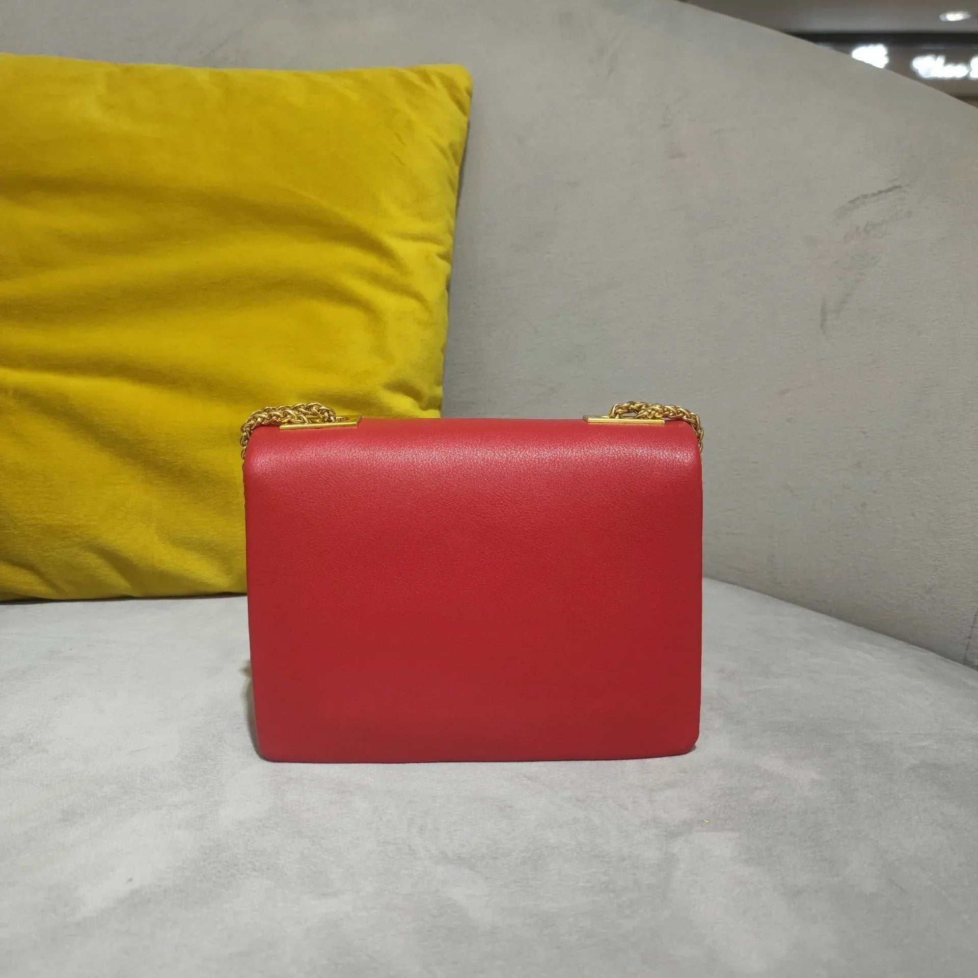 Urban Elegance Convertible Leather Crossbody Bag
