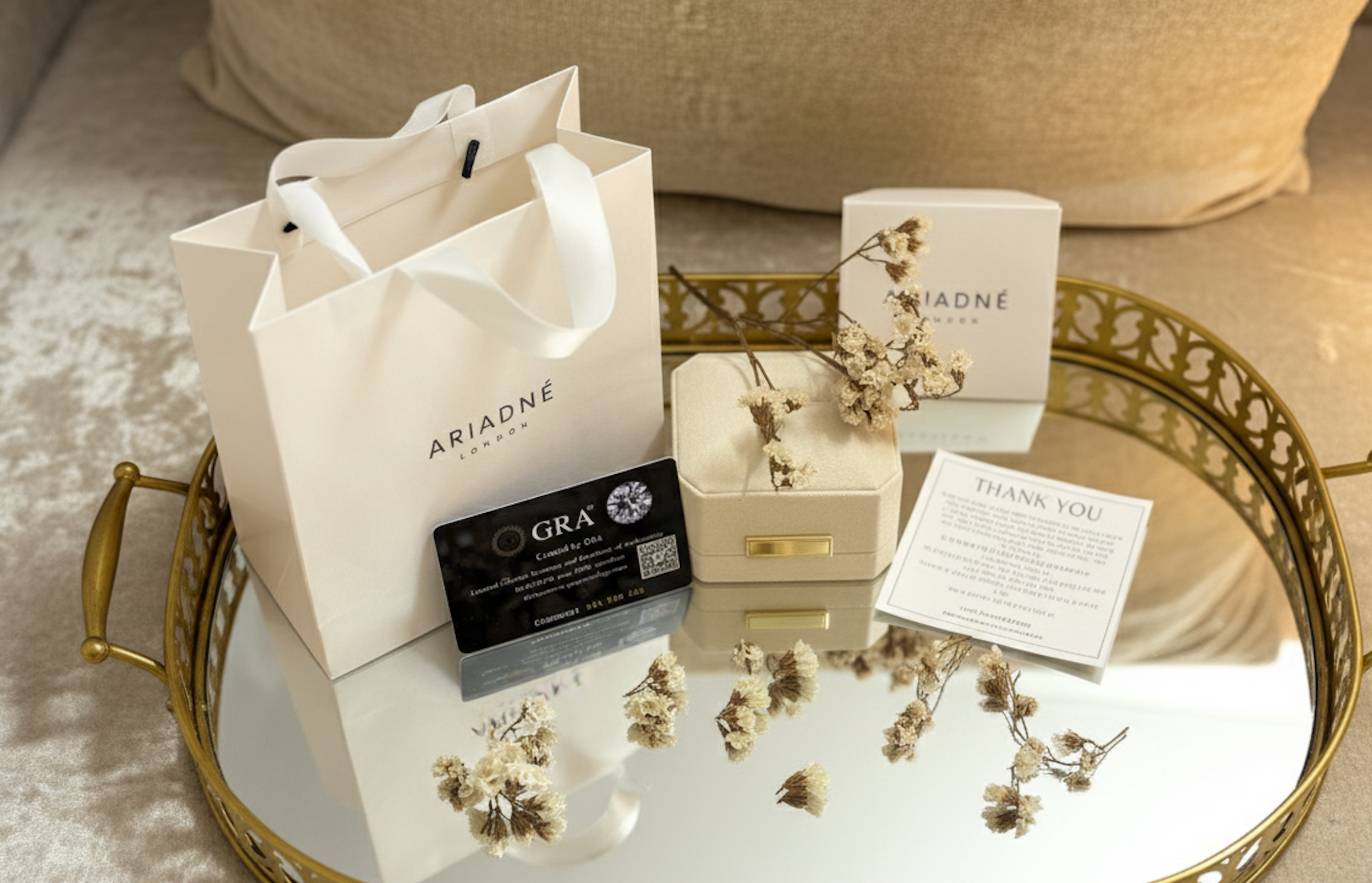 Ariadné Free Luxury Moissanite Gift Box