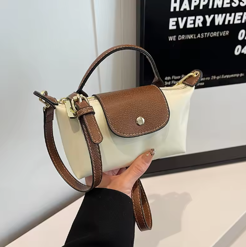 Essentials Mini Leather Pouch