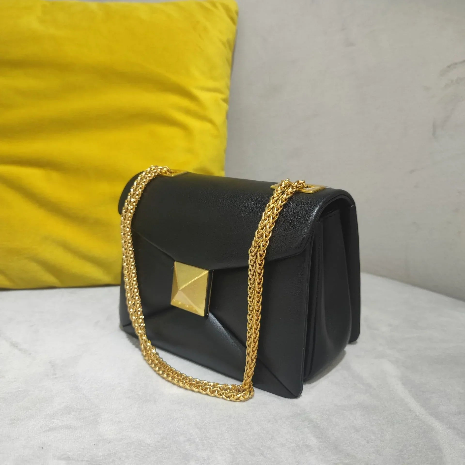 Urban Elegance Convertible Leather Crossbody Bag