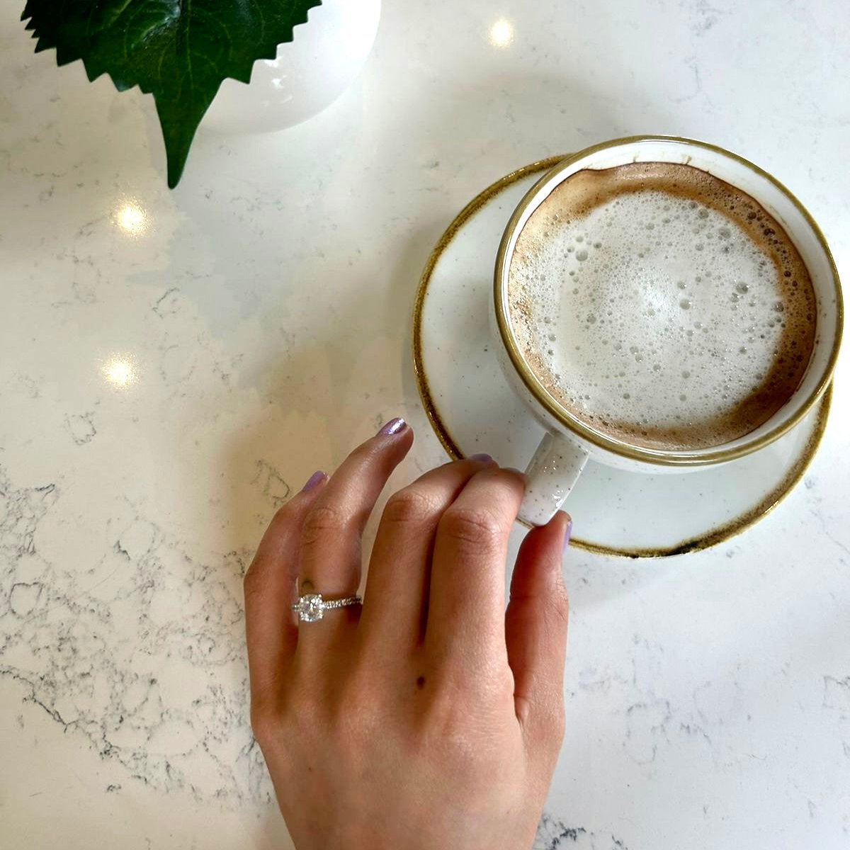 Exquisite Precious Metal Ring with Brilliant Center Stone