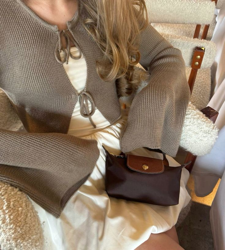 Essentials Mini Leather Pouch