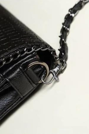 Aurelia ChainLink Crossbody