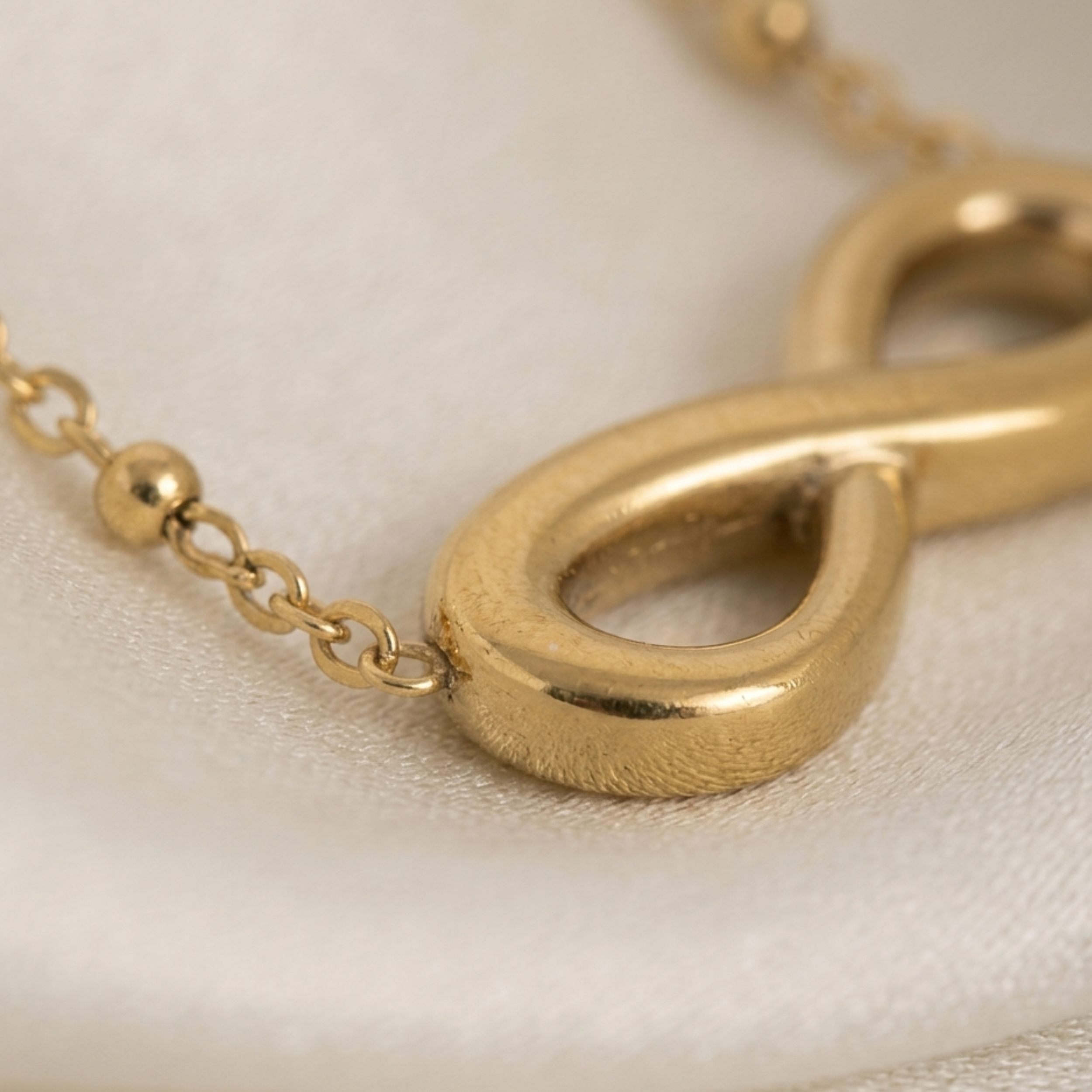 Eluné Infinity Radiance Necklace
