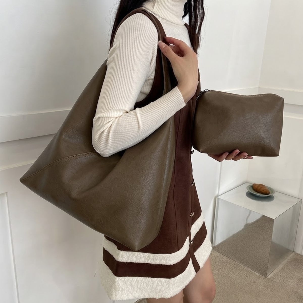 Olivia Leather Shoulder Bag