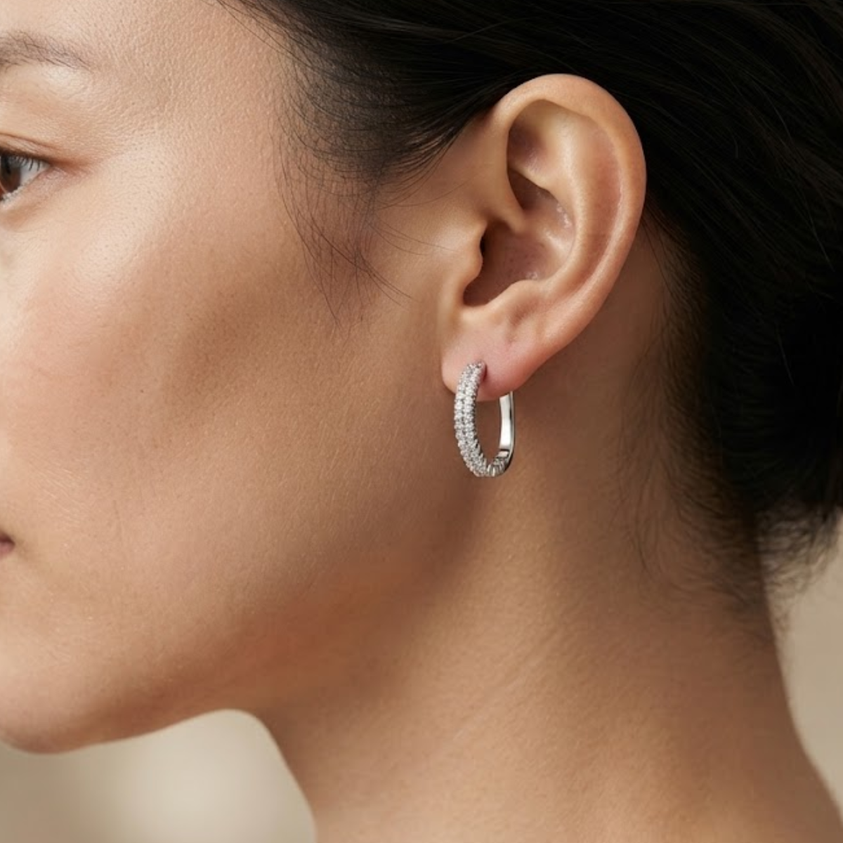 Orecchini a cerchio Evera in moissanite