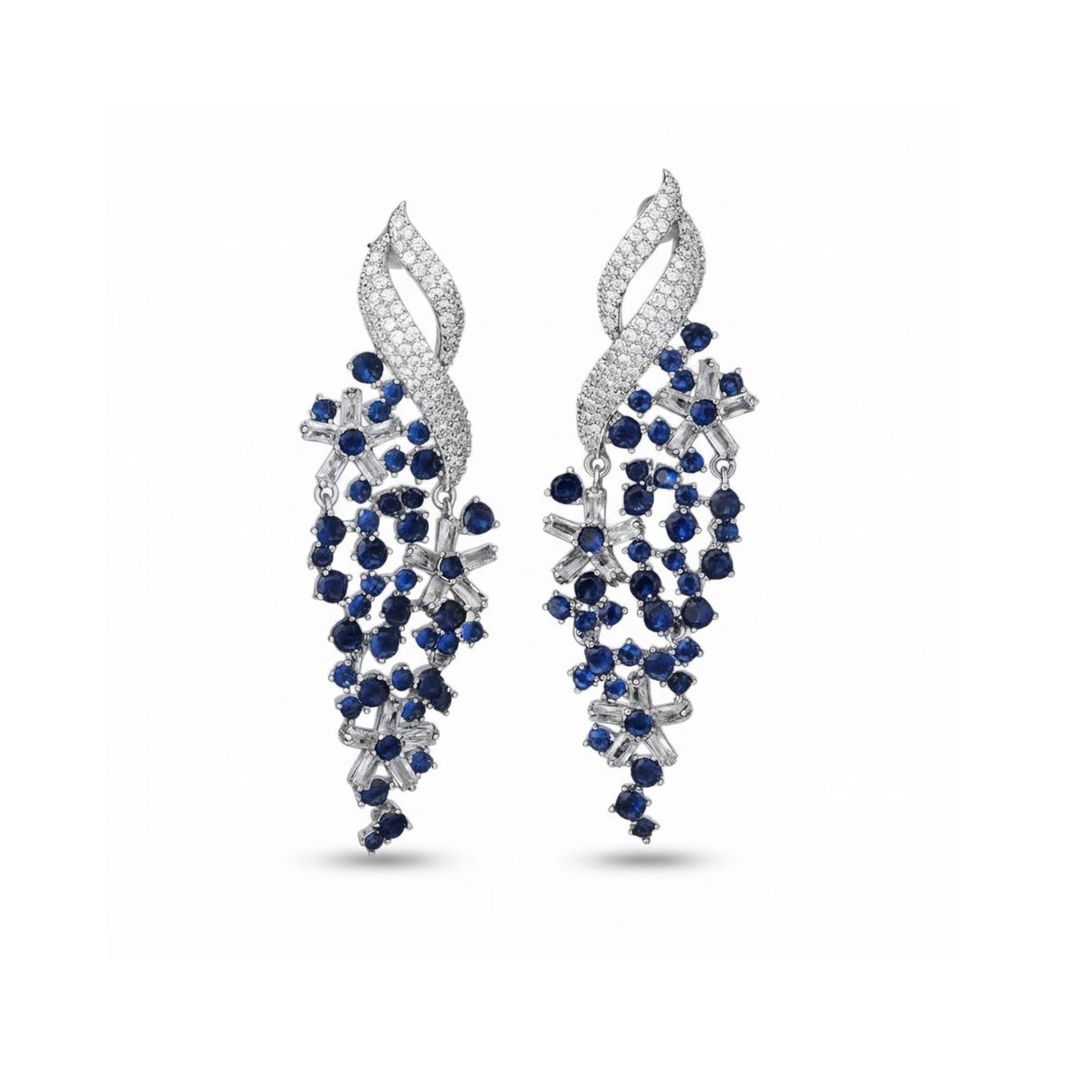 Boucles d’oreilles pendantes Vanessa Twirling Statement