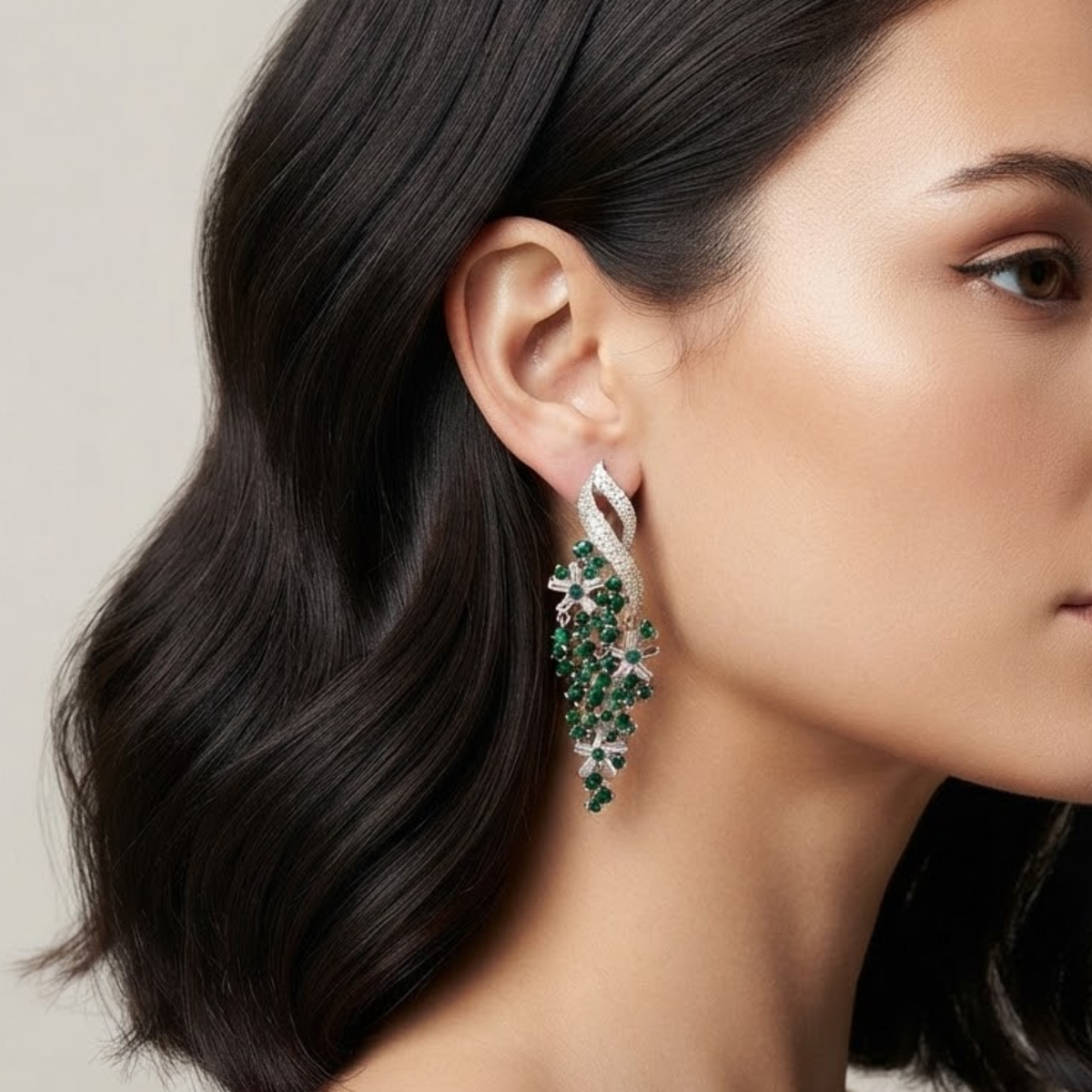 Boucles d’oreilles pendantes Vanessa Twirling Statement