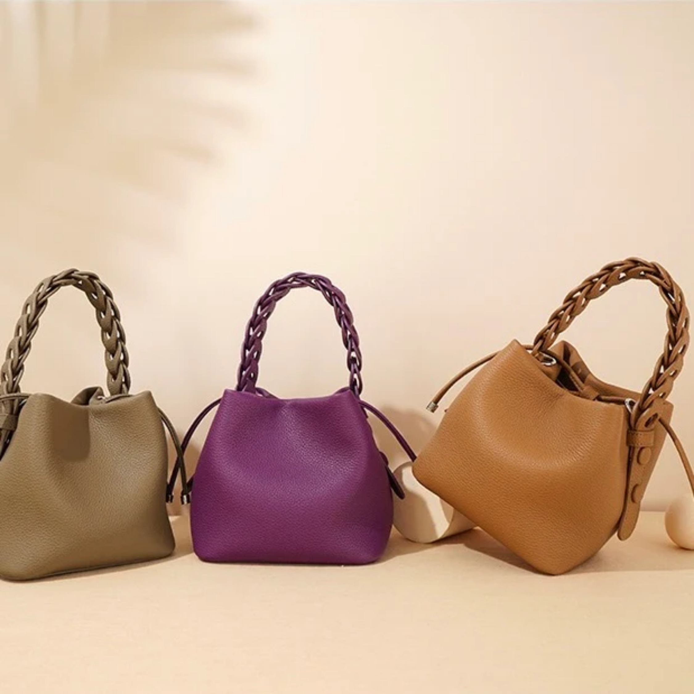 Olythéa Genuine Top-Grain Leather Bucket Bag