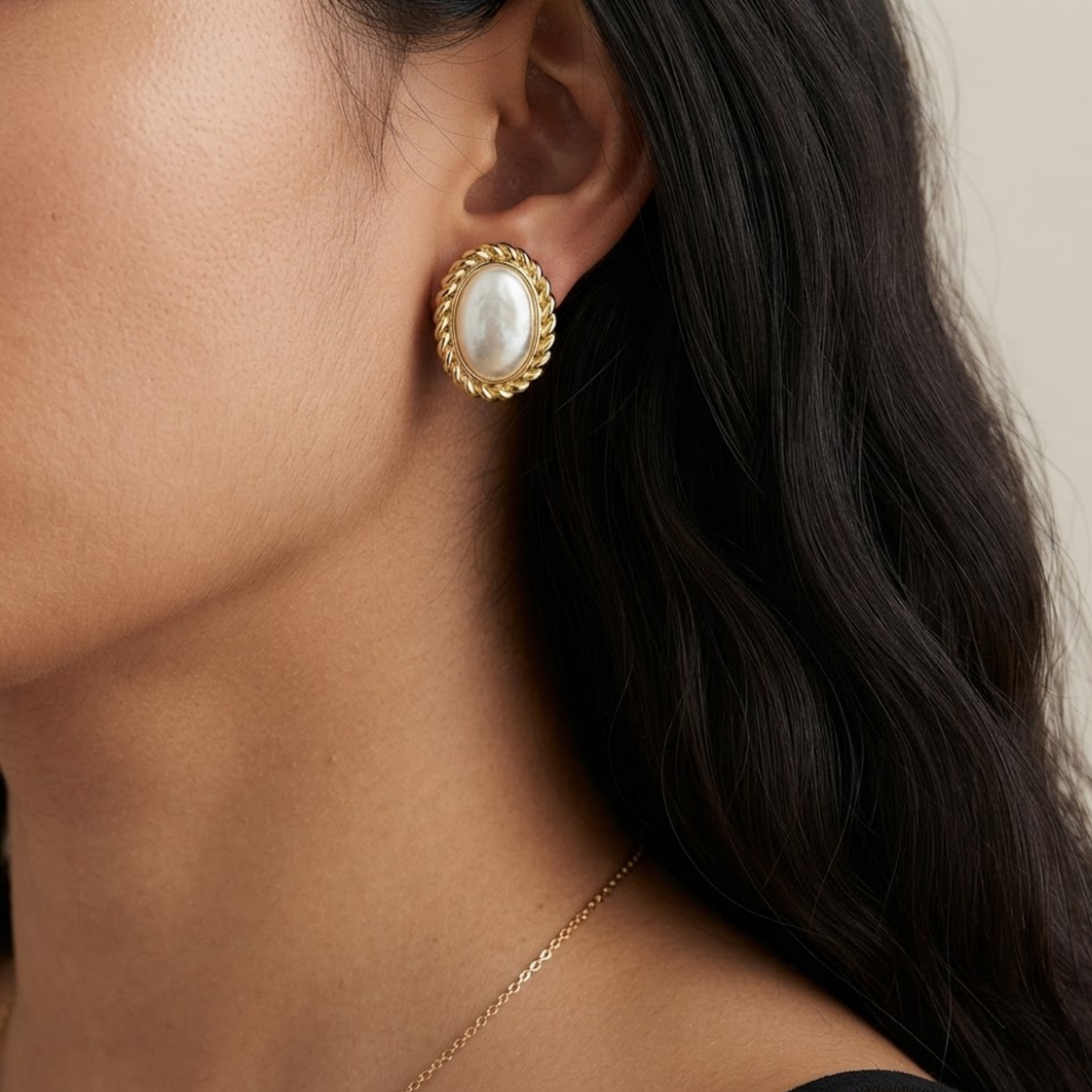 Nayelle Mother of Pearl Earrings