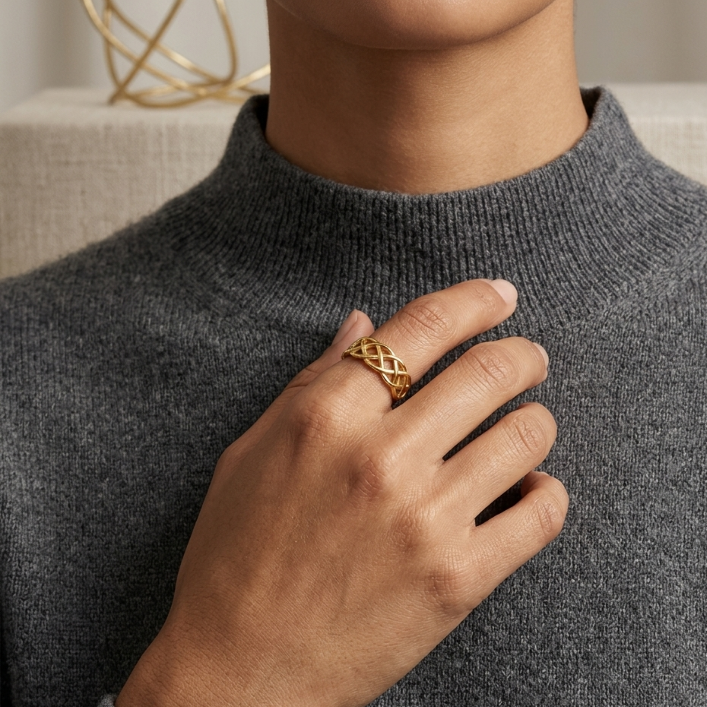 Reynia Interlace Gold Ring