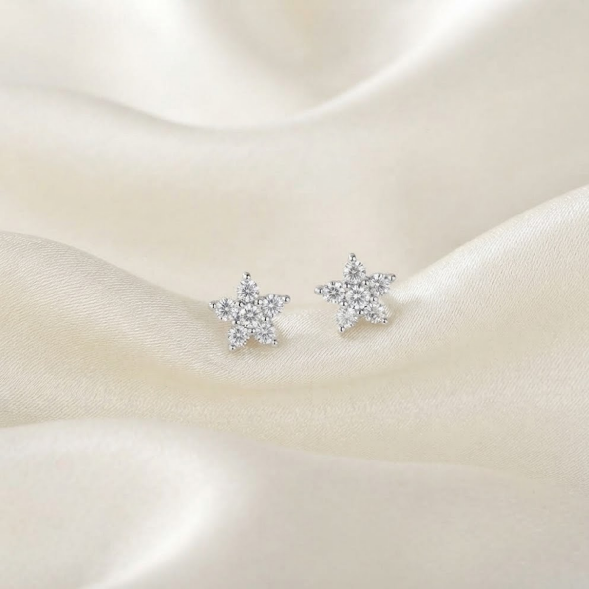 Rainniza Star Stud Earrings