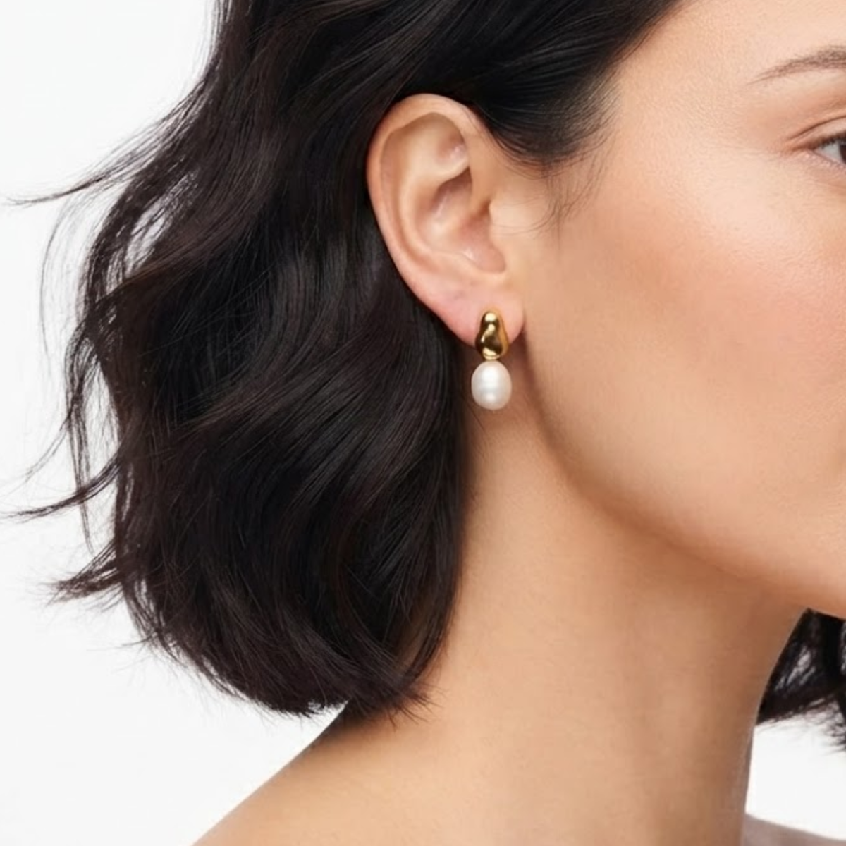 Olivane Pearl Studs
