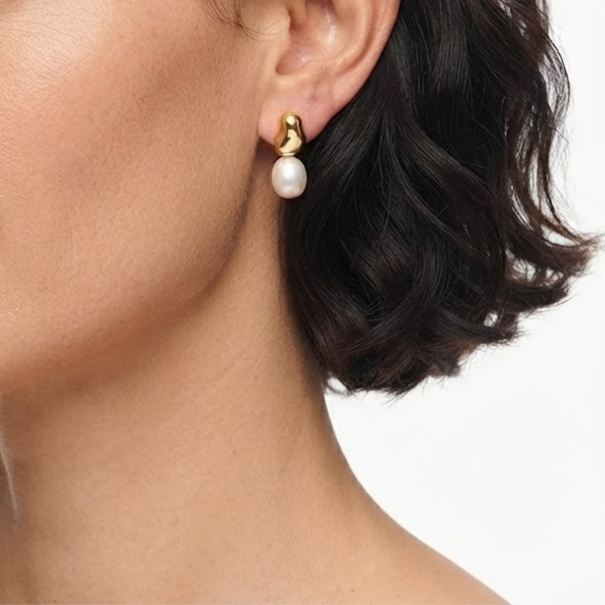 Olivane Pearl Studs