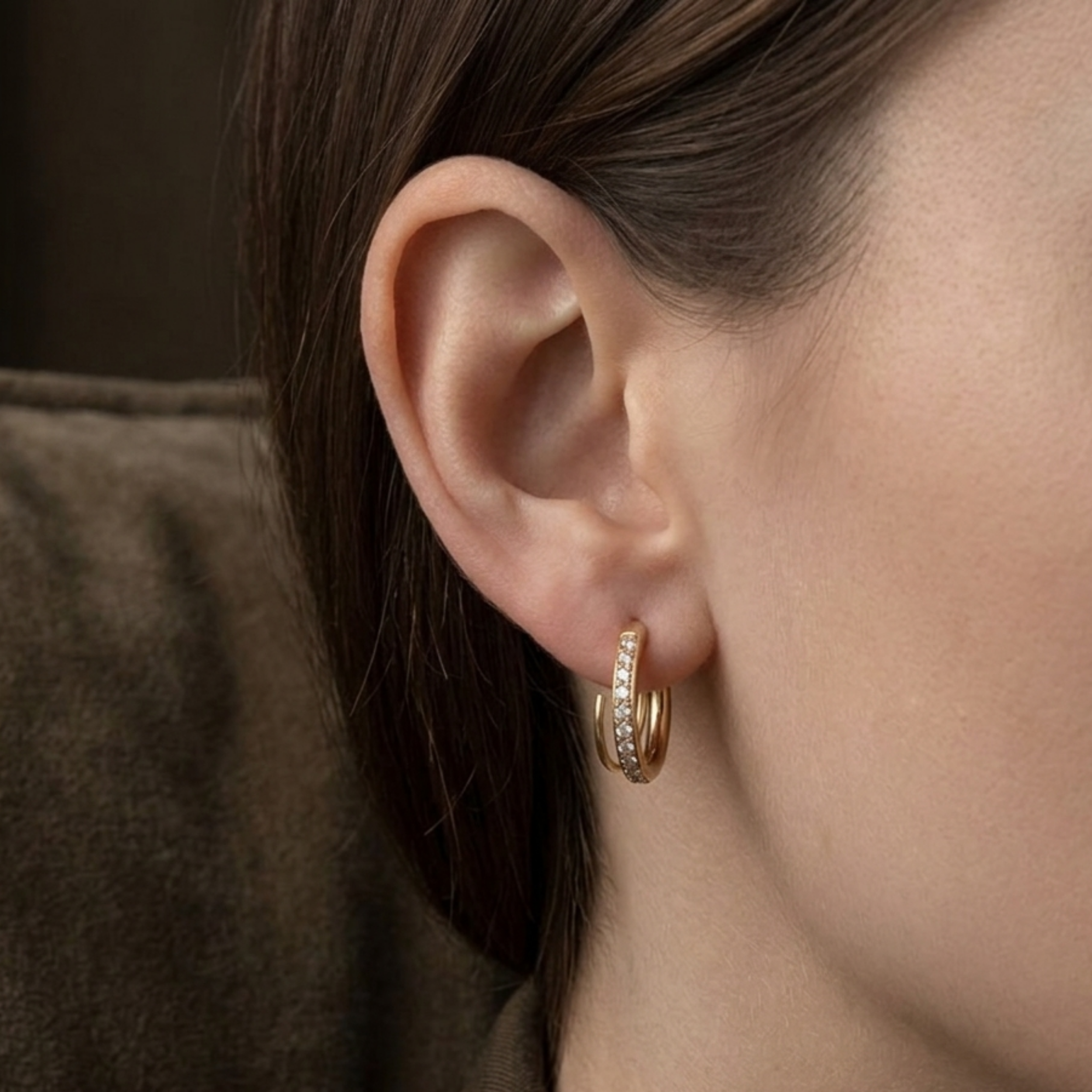 Lyra Curved Embrace Luxe Earrings