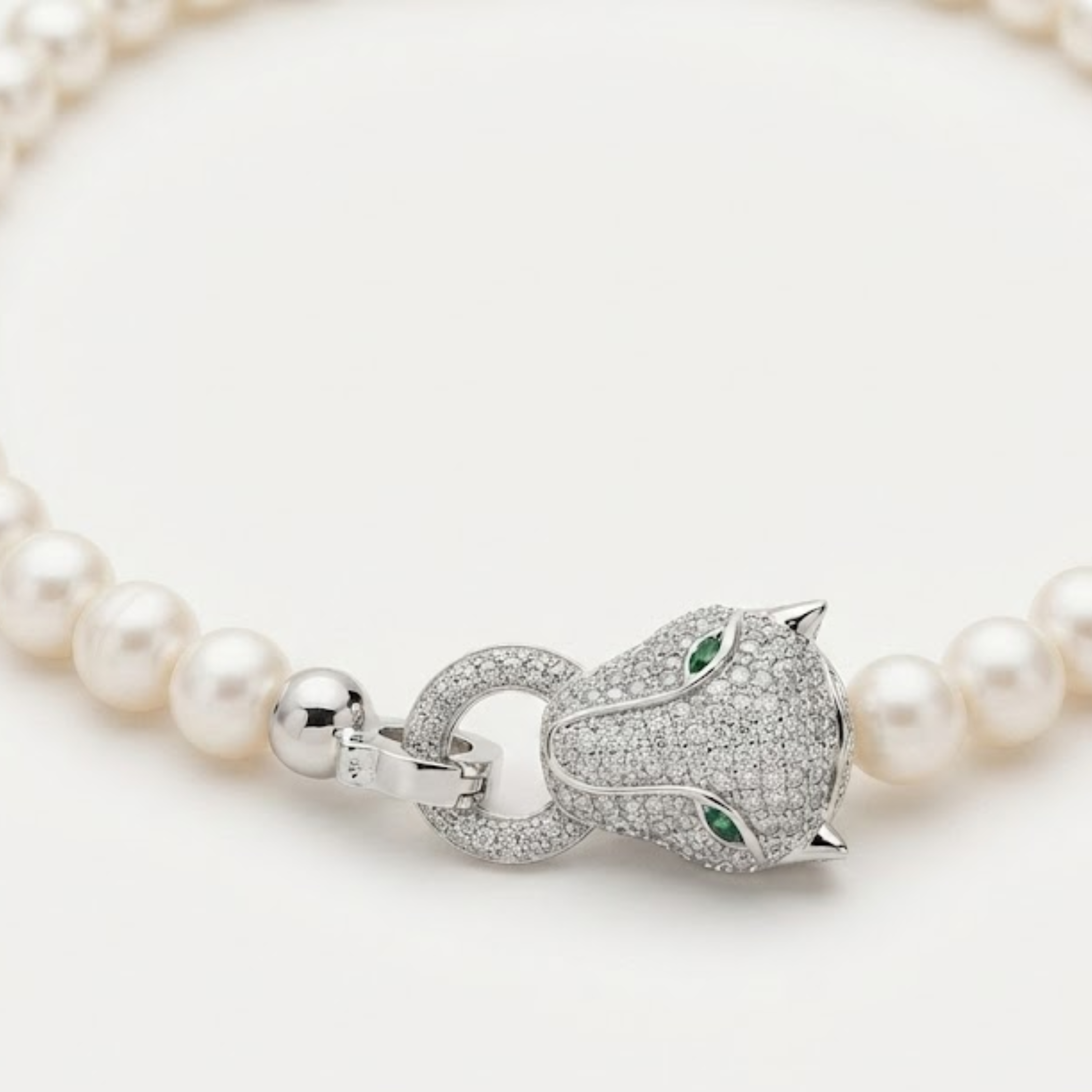 Kalliane Freshwater Pearl Necklace