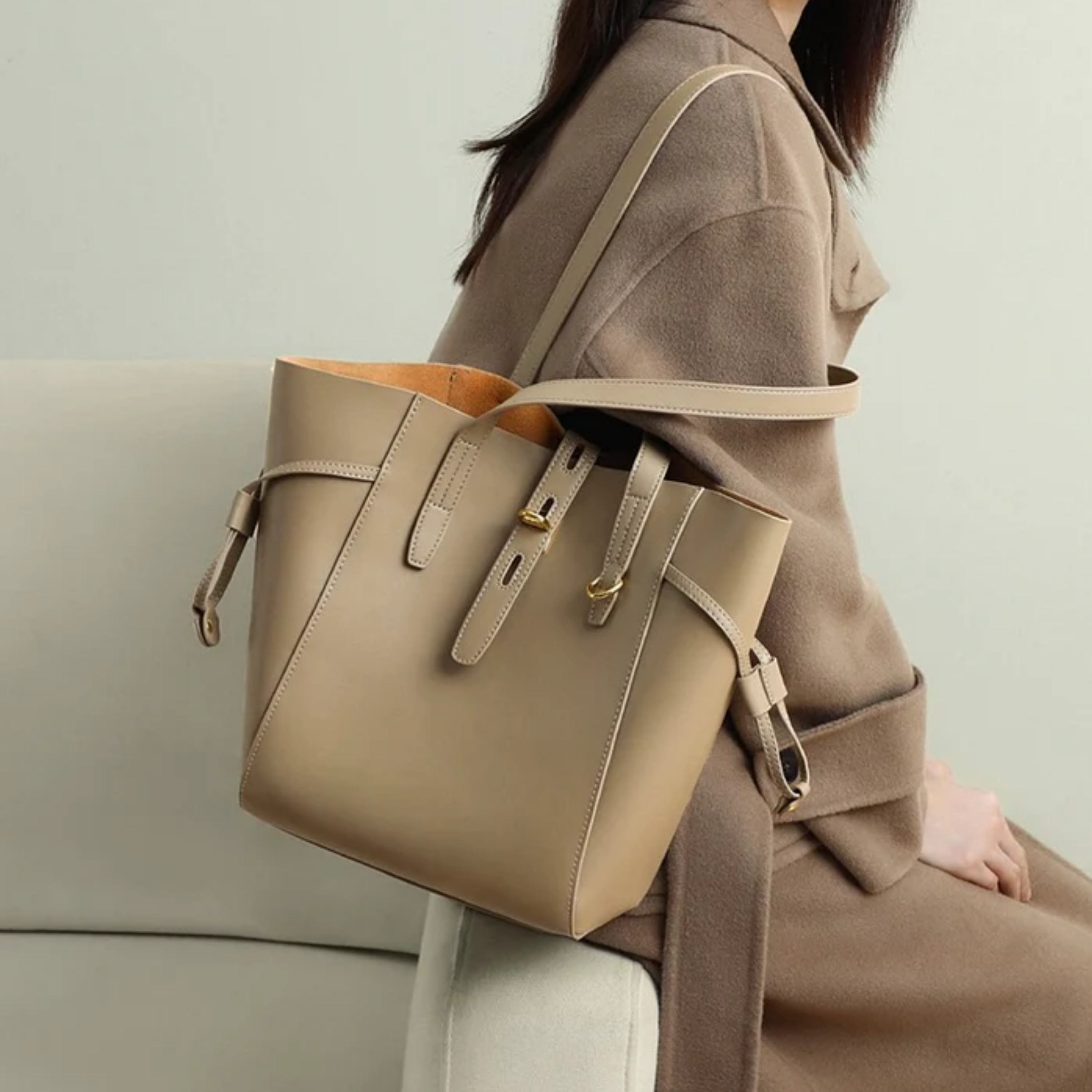 Alina Genuine Leather Vintage Lock Buckle Tote Bag