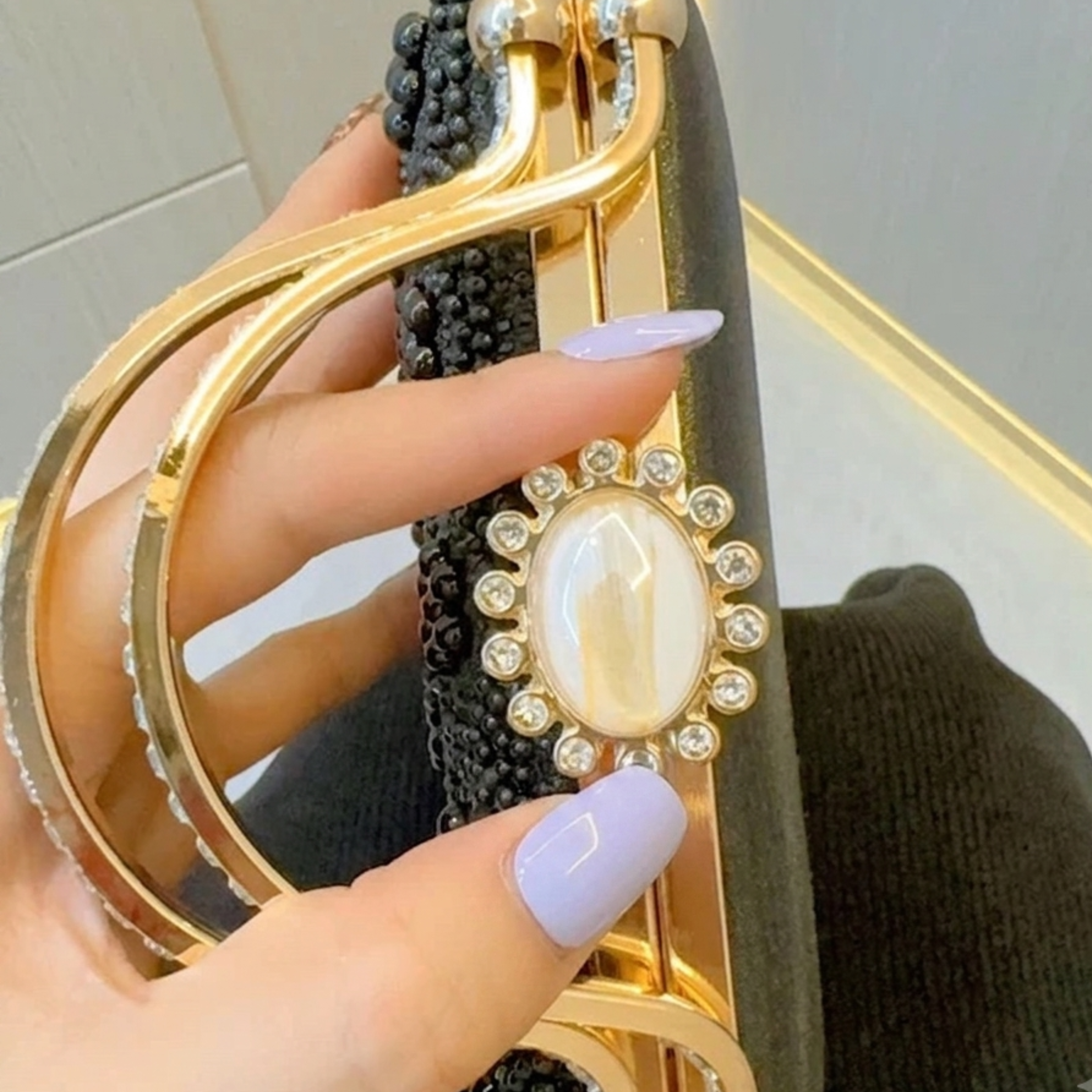 Tierra Pearl Clutch Bag