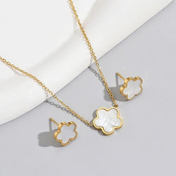 Elegant Five Leaf Clover Necklace & Earrings Set - Luxury Jewelry Set