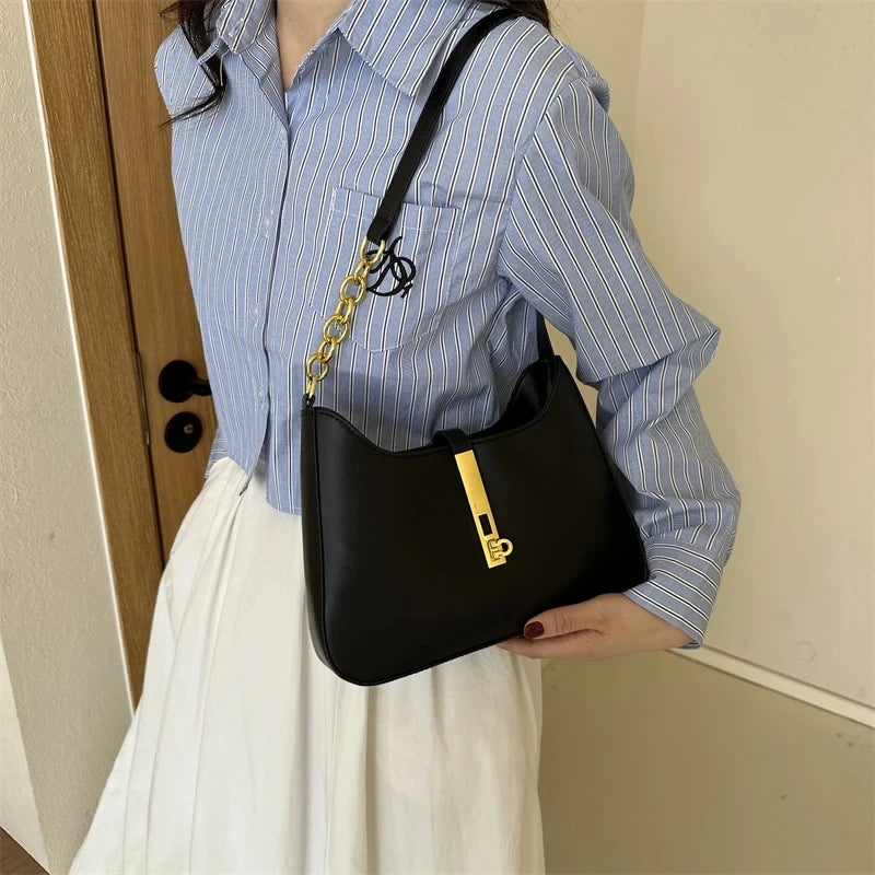Luxe Waterproof Handbag – Style and Durability in One