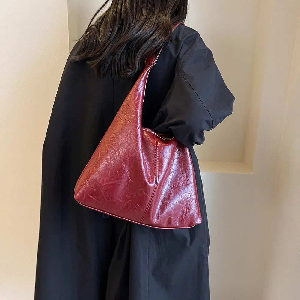Luxe Waterproof Handbag – Elegant and Functional