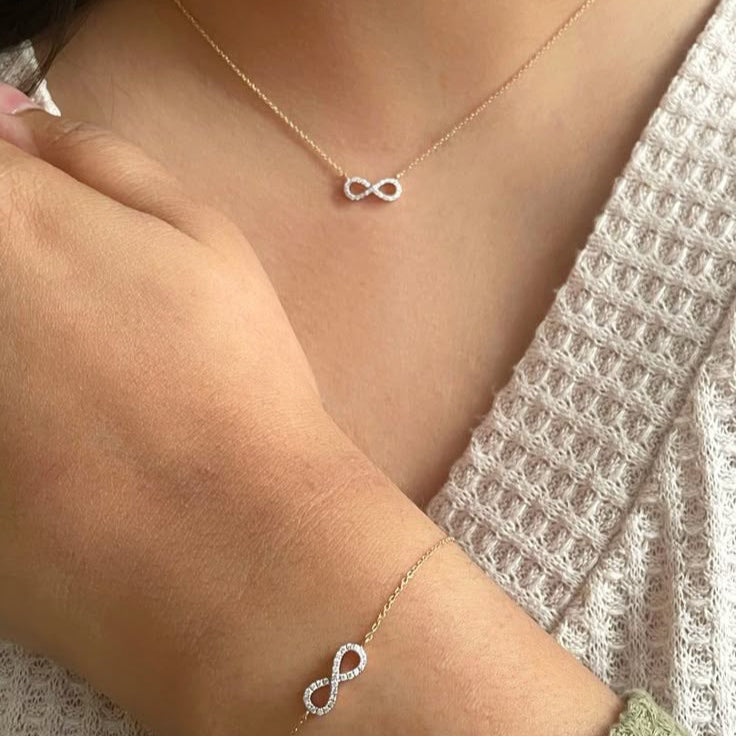 Eterna Infinity Necklace