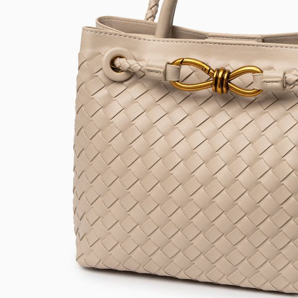 Elegant Woven Crossbody Bag for Timeless Style and Everyday Use